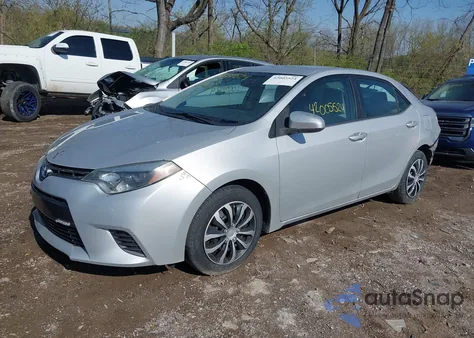 2015 Toyota Corolla Le z USA, uszkodzony, nr VIN 2T1BURHE4FC341112